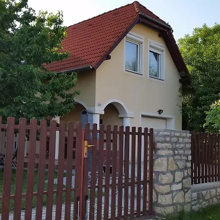 Grand Apartmanhaz Gyenesdias
