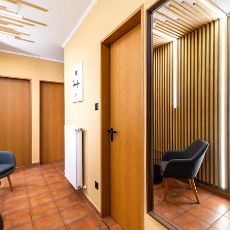 Grand Apartmanhaz Apartamento Gyenesdiás