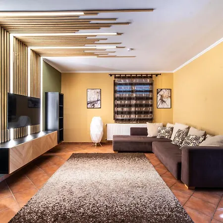 Grand Apartmanhaz