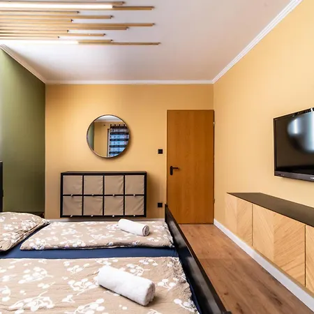 Apartment Grand Apartmanhaz Gyenesdias